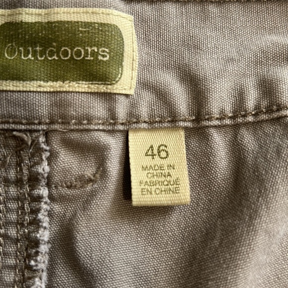 Cabela’s Outdoors, Tan, Elastic Waist Shorts, Size 46 - Picture 5 of 6